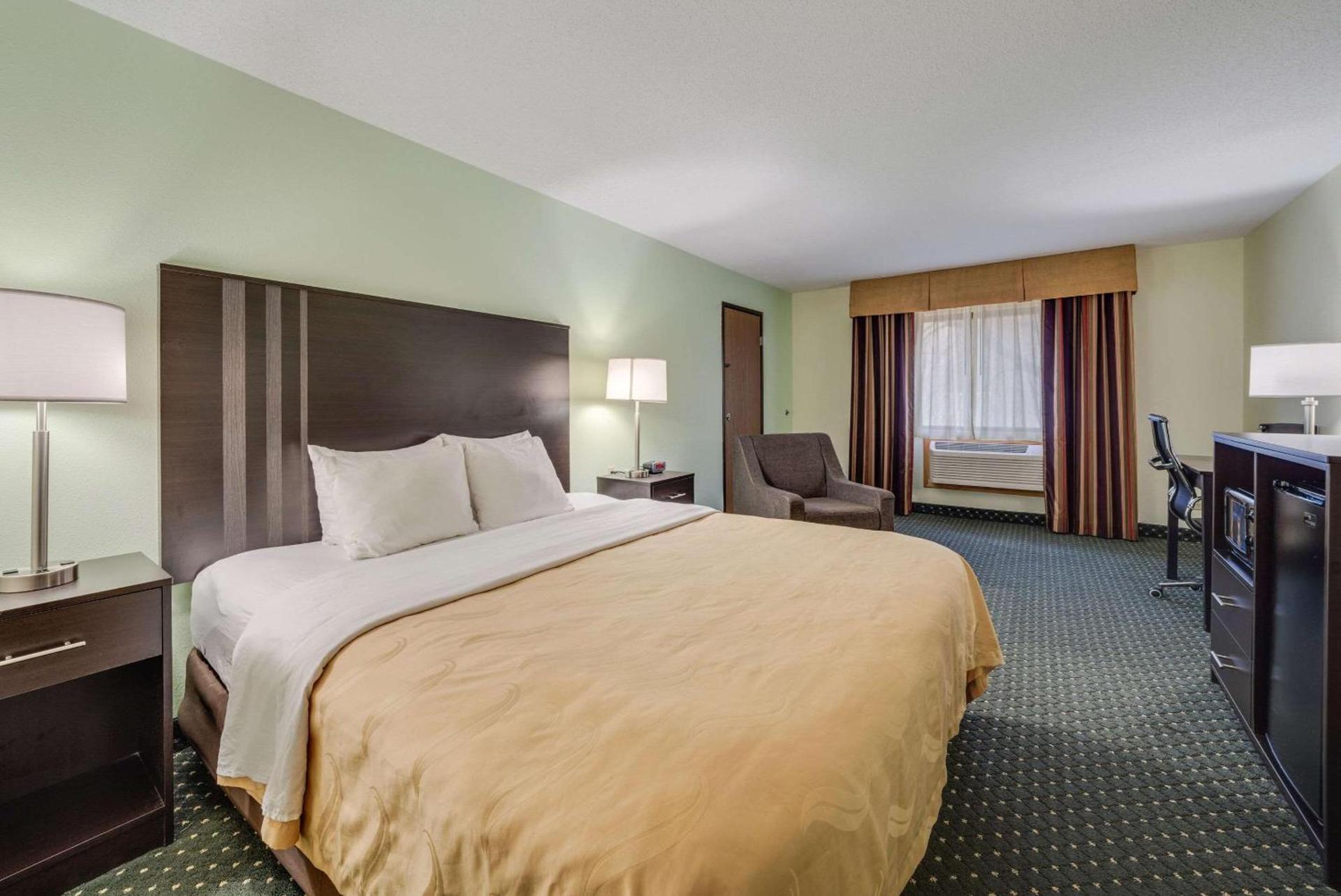 Quality Inn & Suites Sioux Falls South photo 5