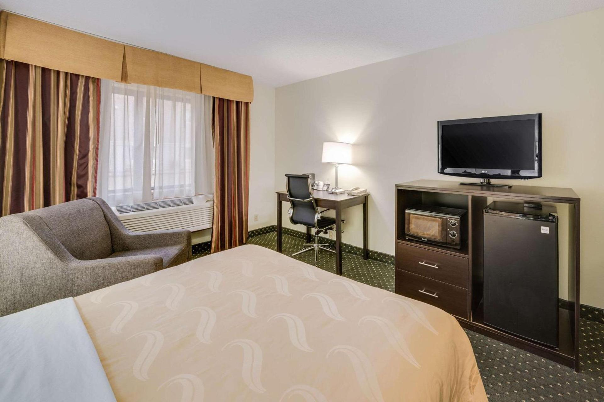 Quality Inn & Suites Sioux Falls South photo 10