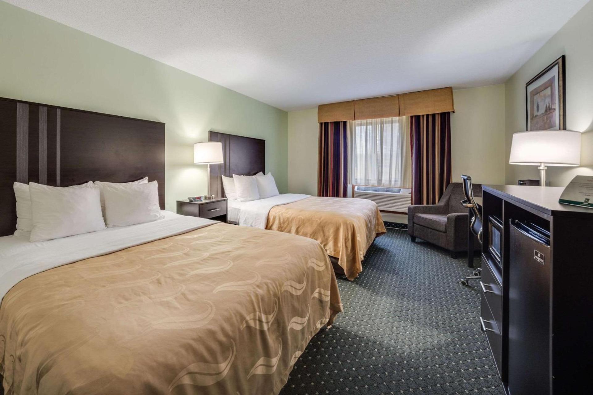 Quality Inn & Suites Sioux Falls South photo 11