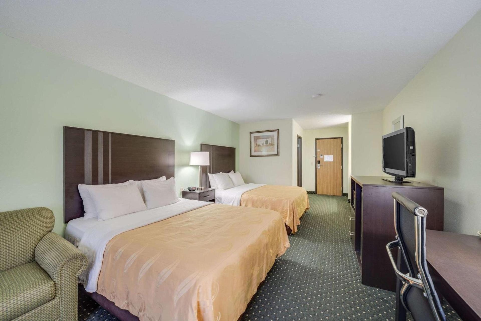 Quality Inn & Suites Sioux Falls South photo 14