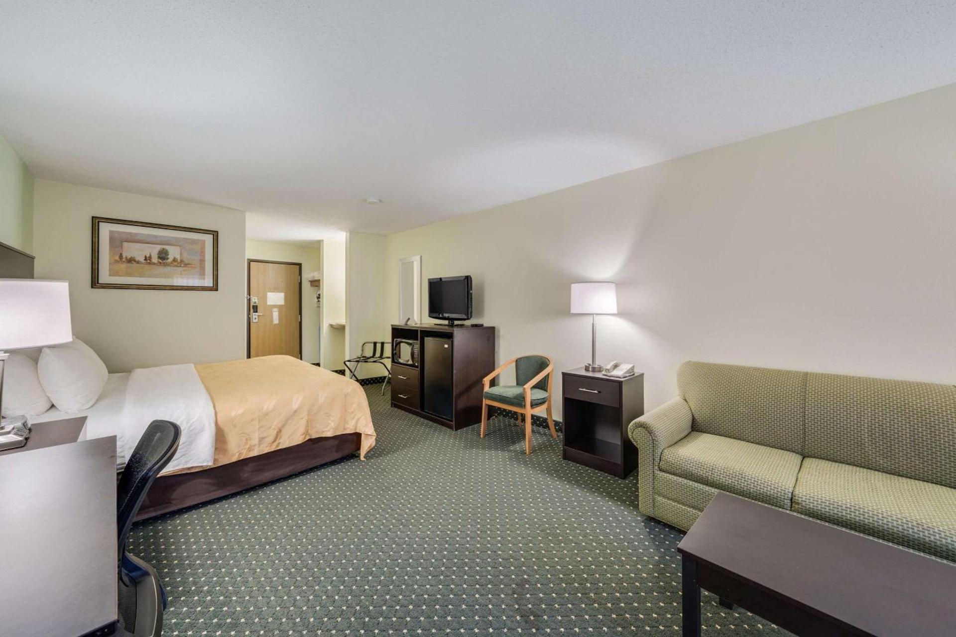 Quality Inn & Suites Sioux Falls South photo 18