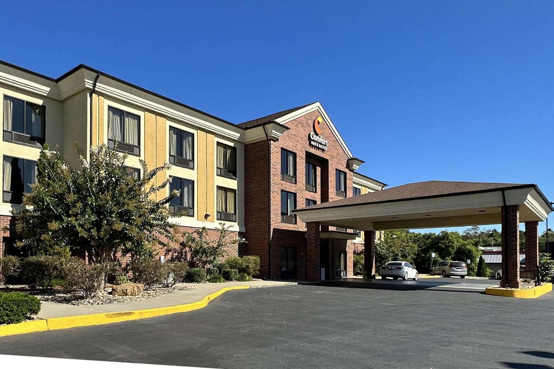 Comfort Inn & Suites Rogersville photo 2