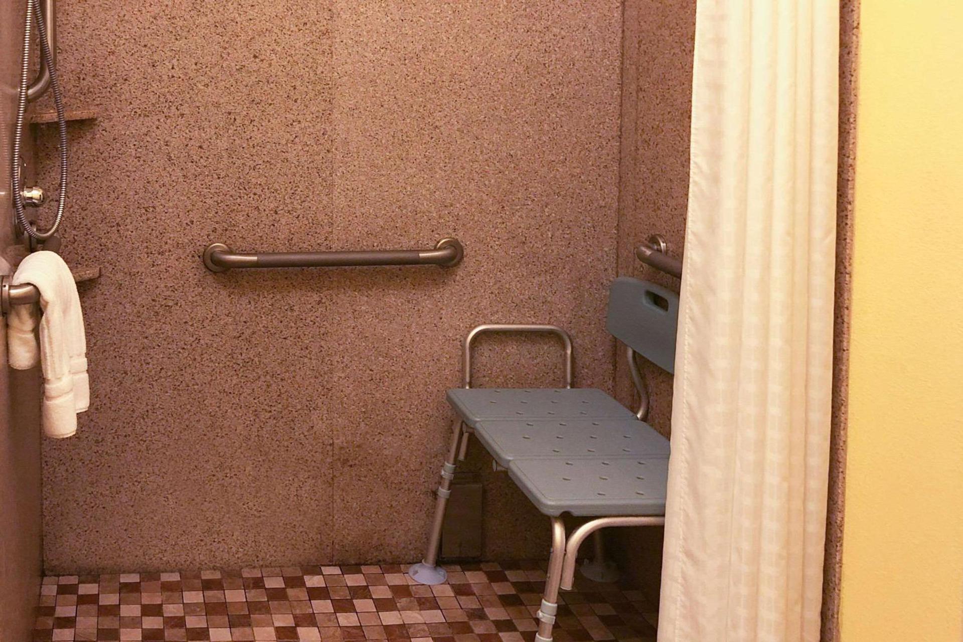 Comfort Inn & Suites Rogersville photo 7