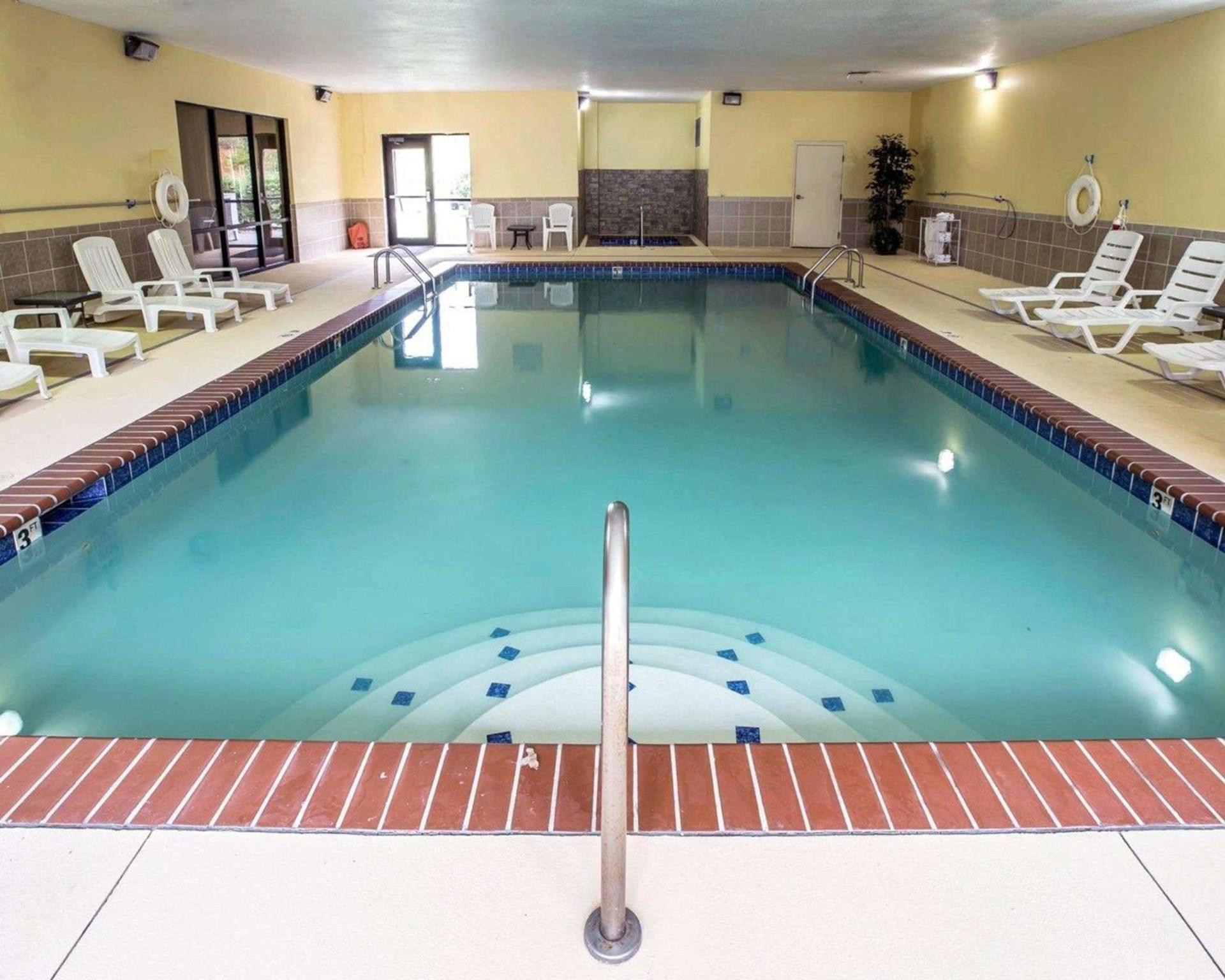 Comfort Inn & Suites Rogersville photo 30