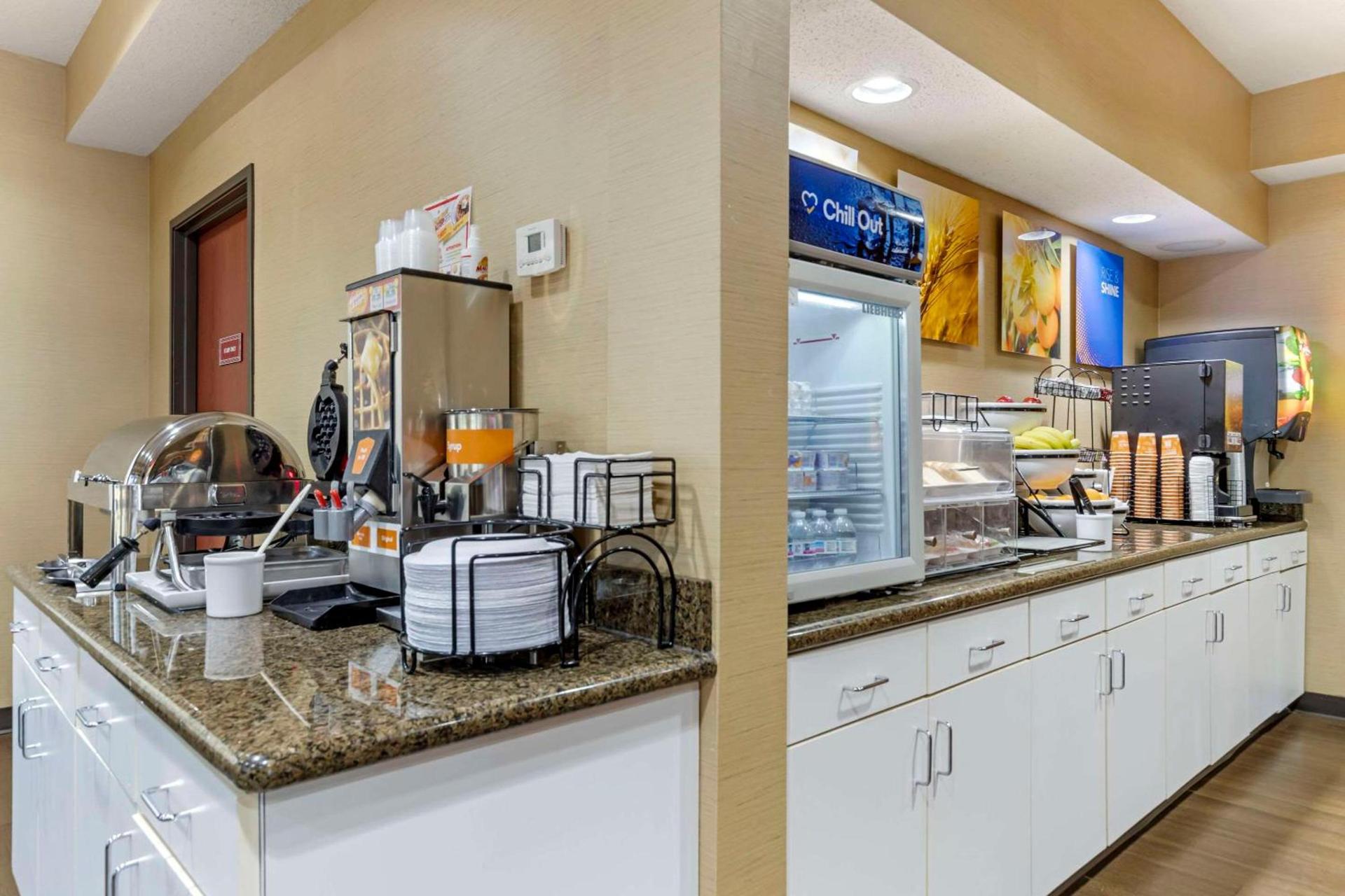Comfort Inn & Suites Seguin photo 31