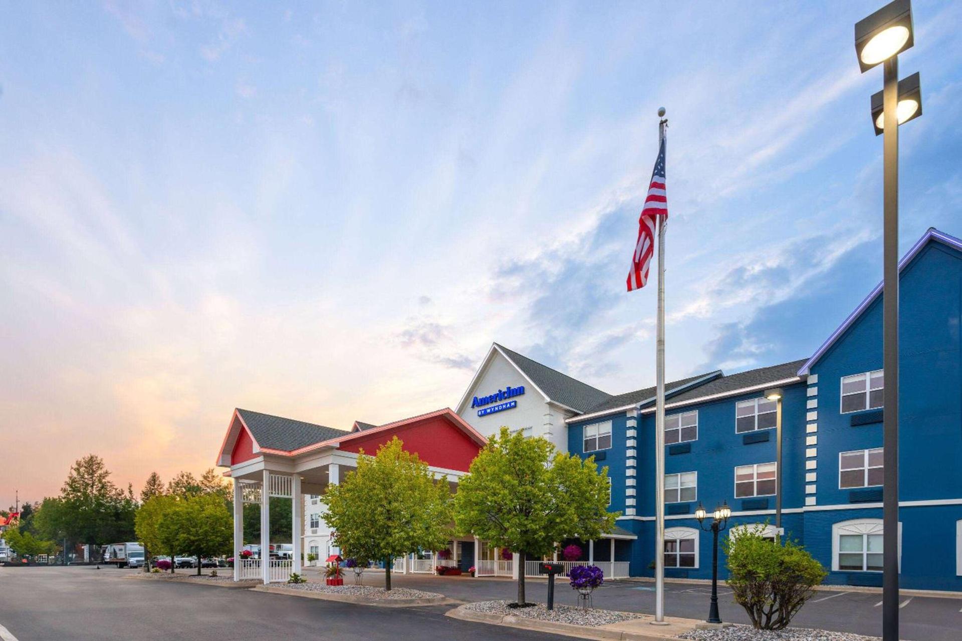 AmericInn by Wyndham Iron Mountain photo 4