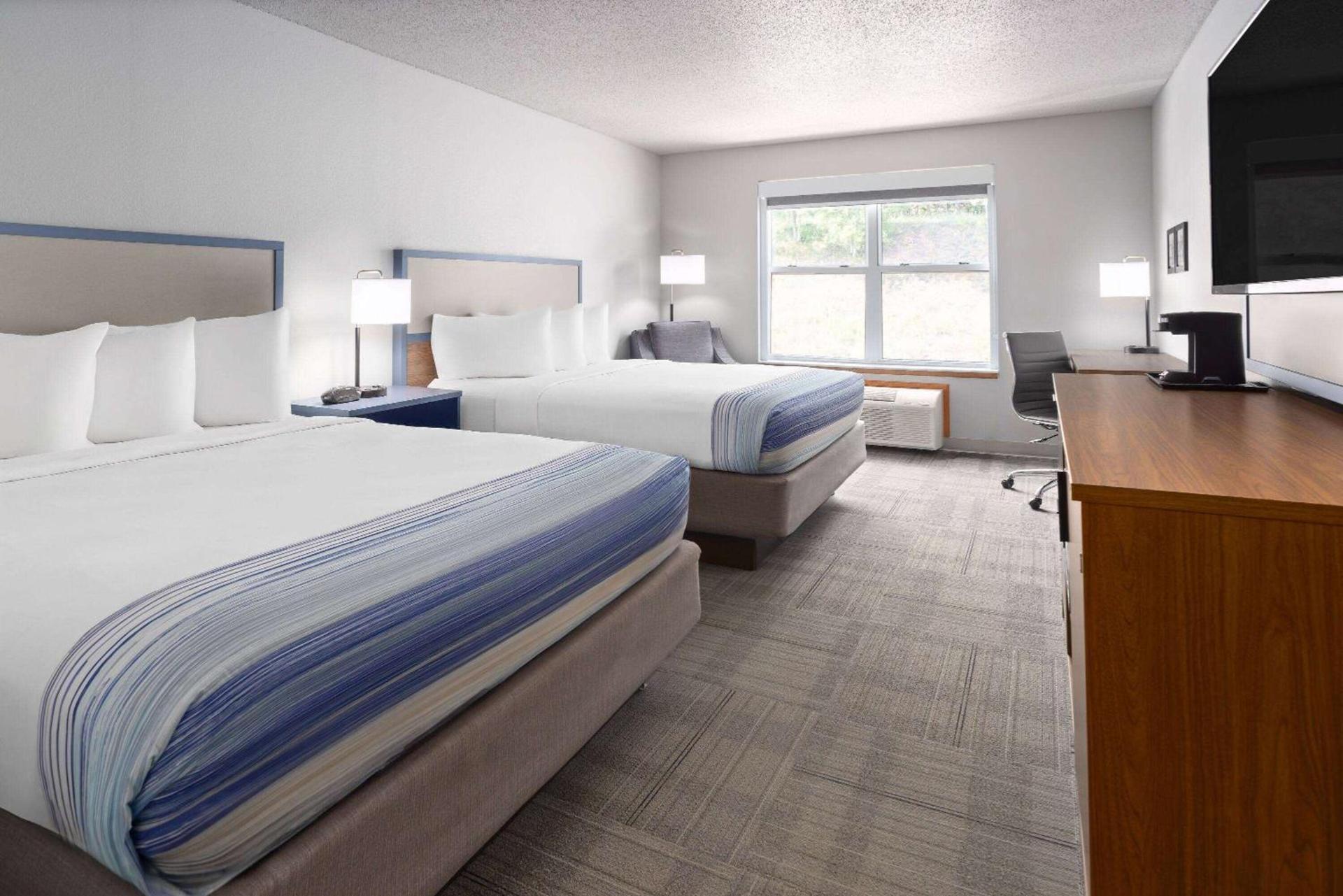 AmericInn by Wyndham Iron Mountain photo 16