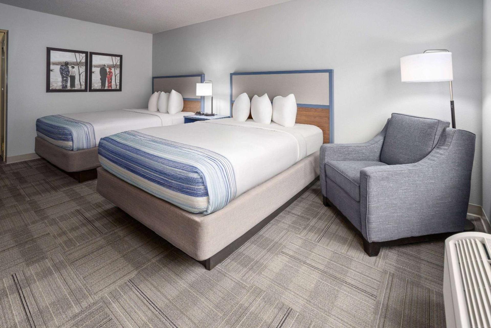 AmericInn by Wyndham Iron Mountain photo 17