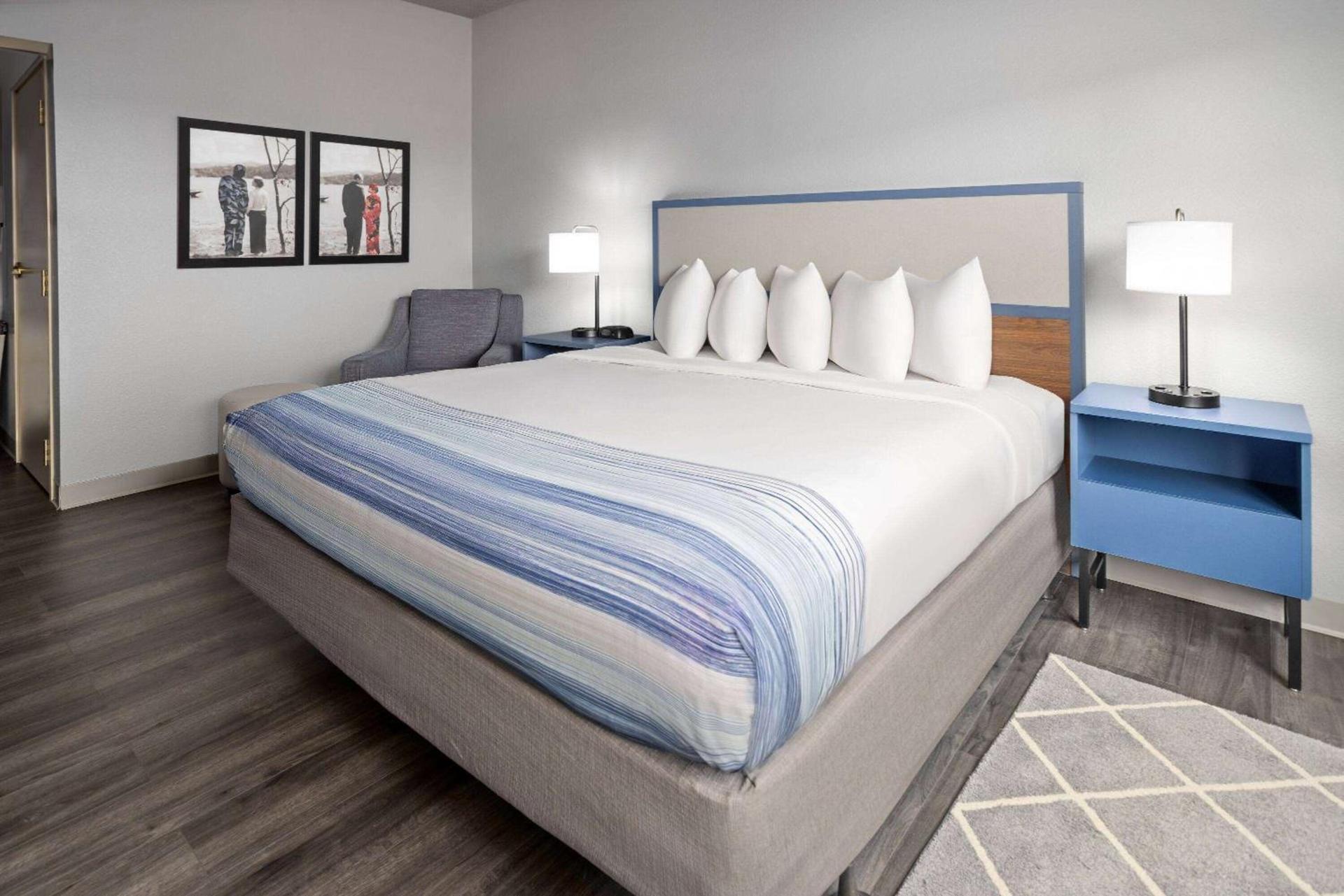 AmericInn by Wyndham Iron Mountain photo 21