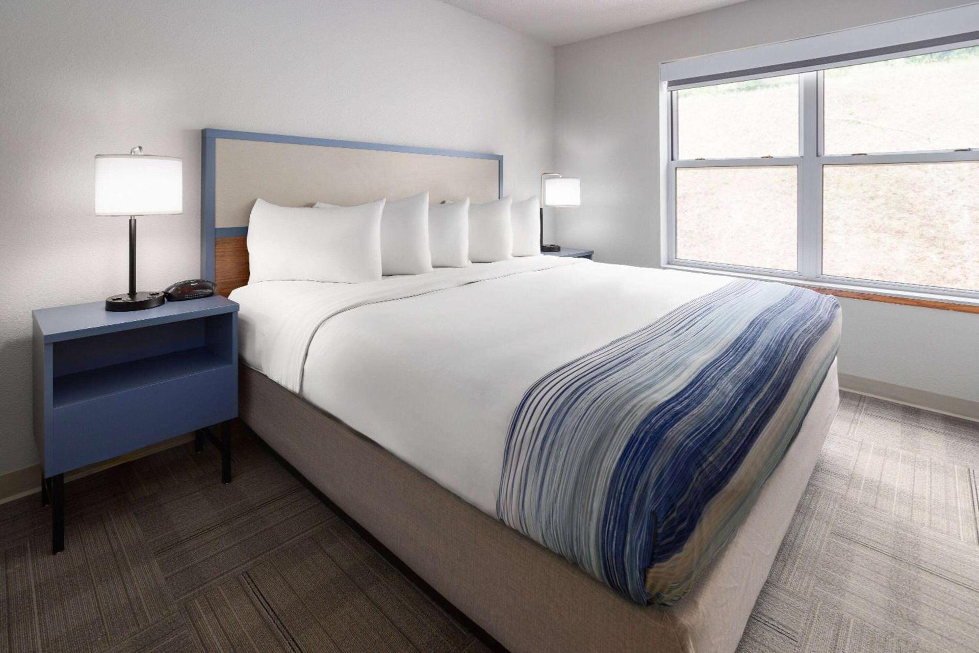 AmericInn by Wyndham Iron Mountain photo 28