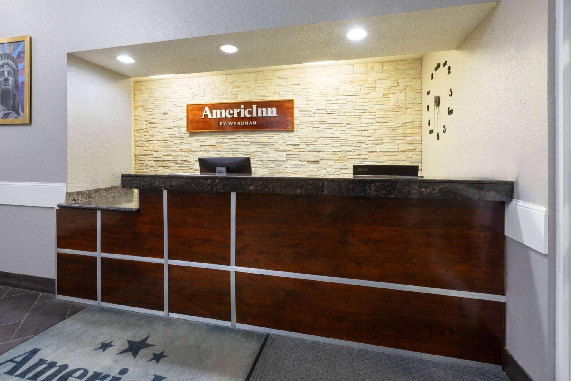 AmericInn by Wyndham Grinnell photo 7