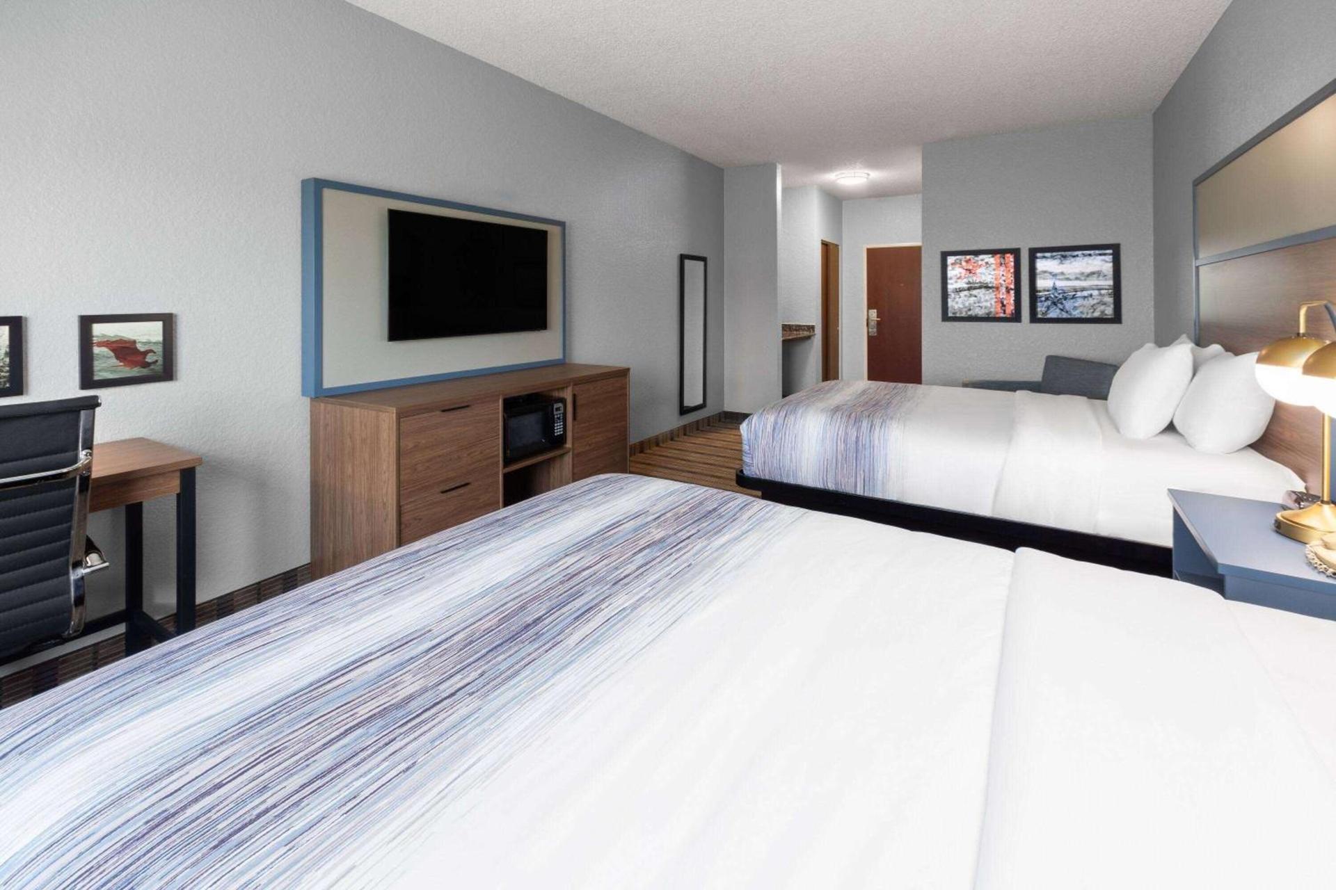AmericInn by Wyndham Grinnell photo 20
