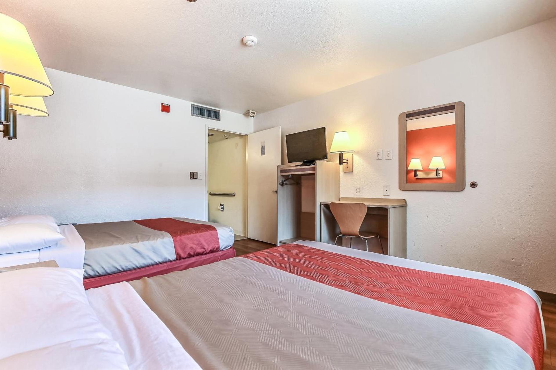 Park Inn by Radisson, Livermore photo 18