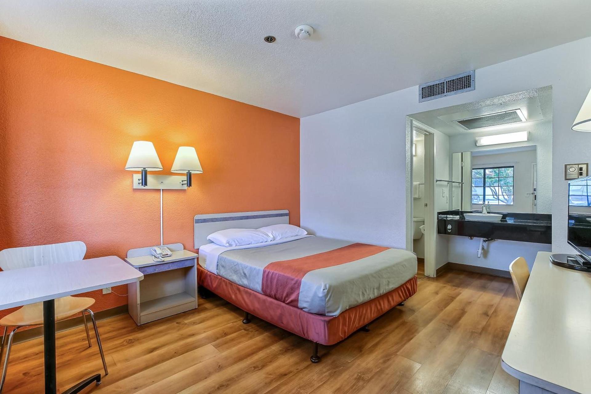 Park Inn by Radisson, Livermore photo 21