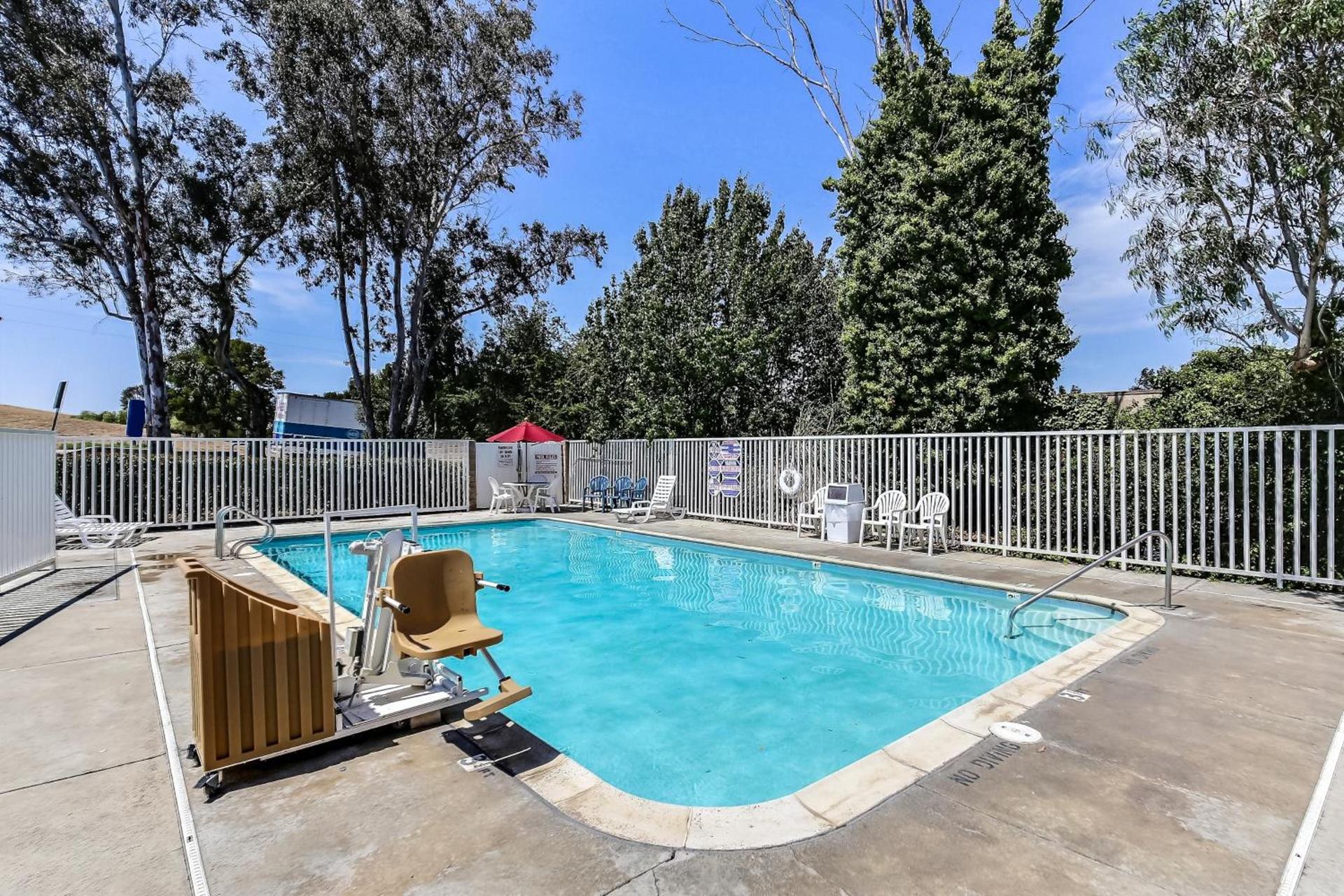 Park Inn by Radisson, Livermore photo 9