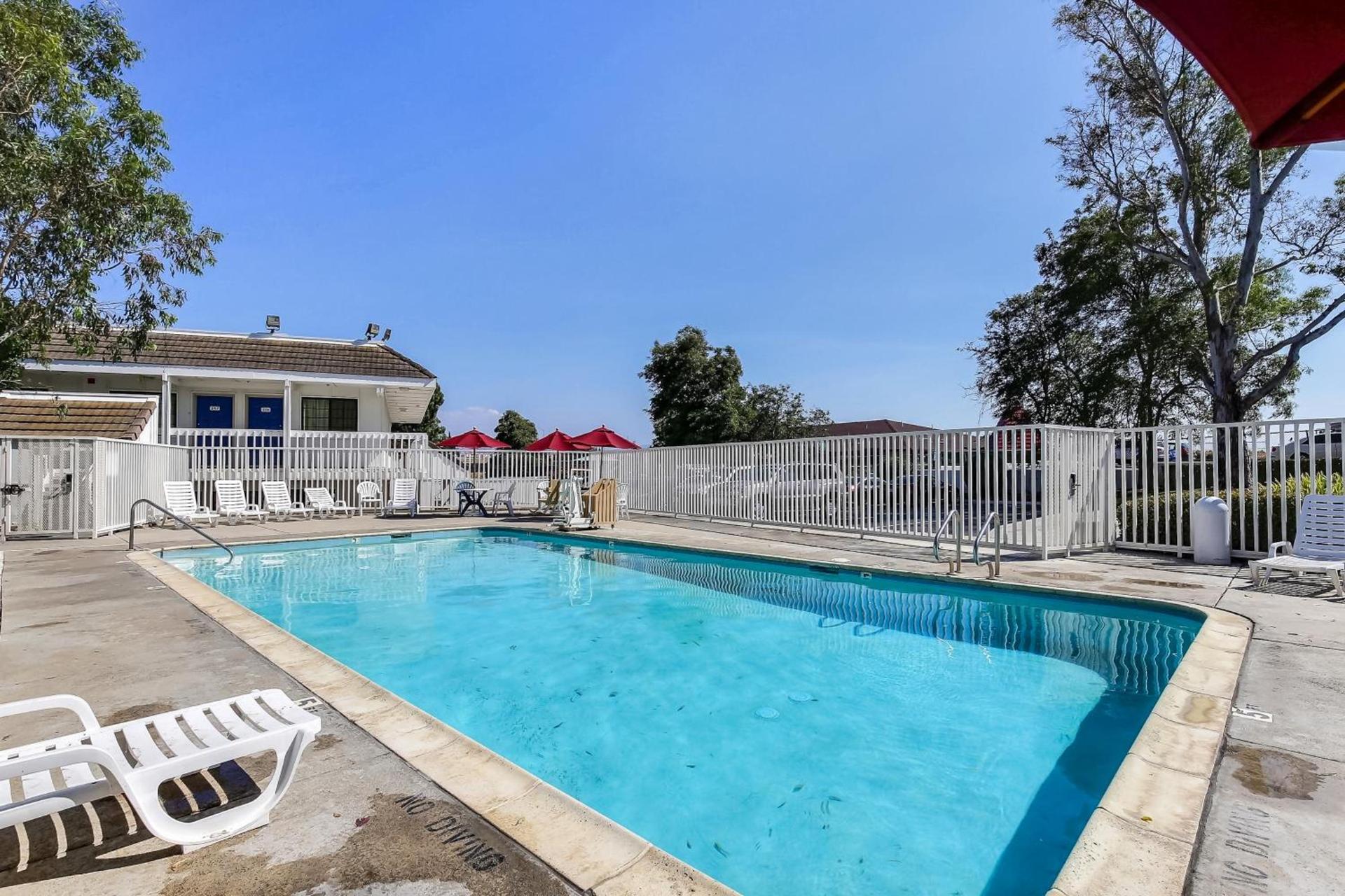 Park Inn by Radisson, Livermore photo 12