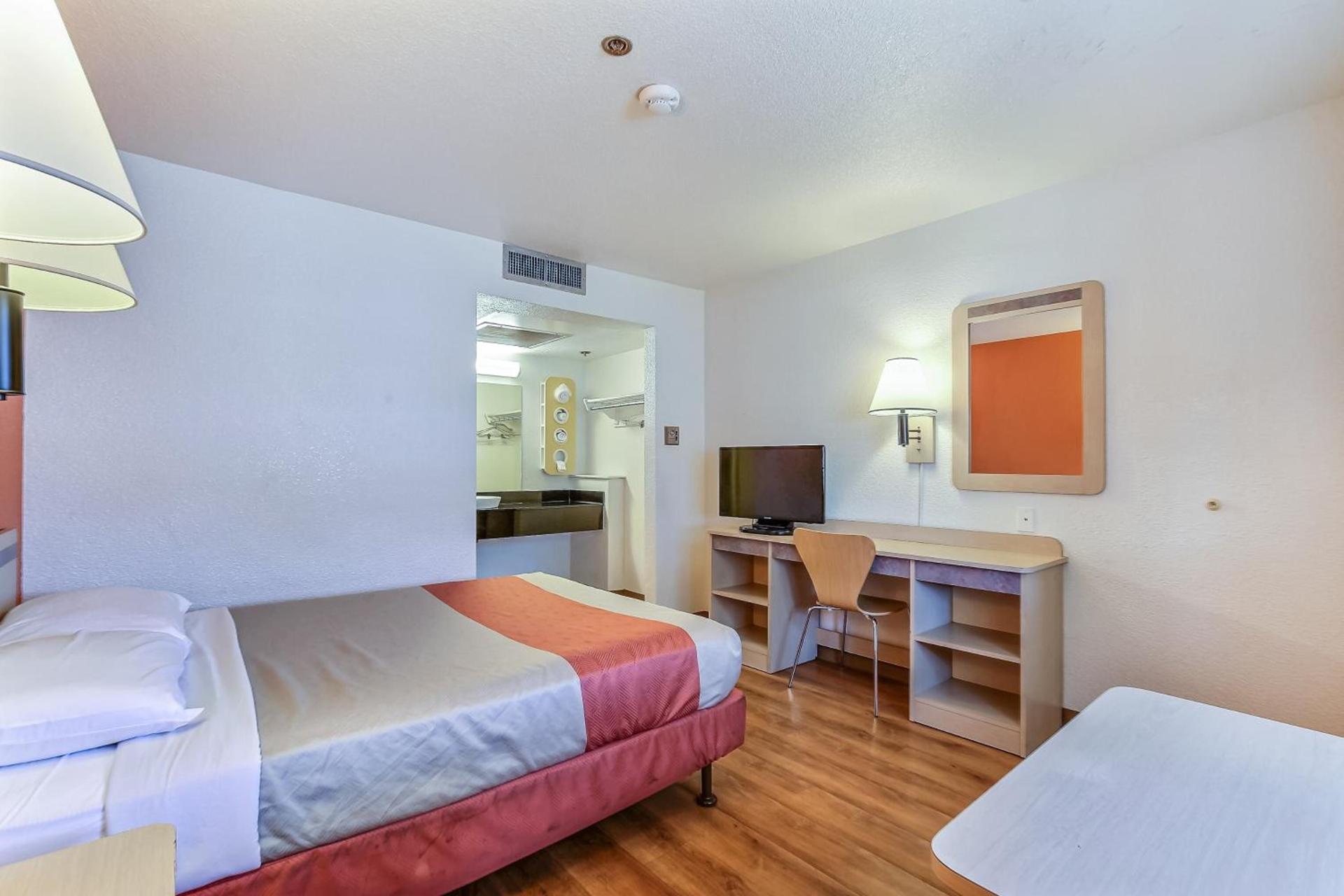 Park Inn by Radisson, Livermore photo 22