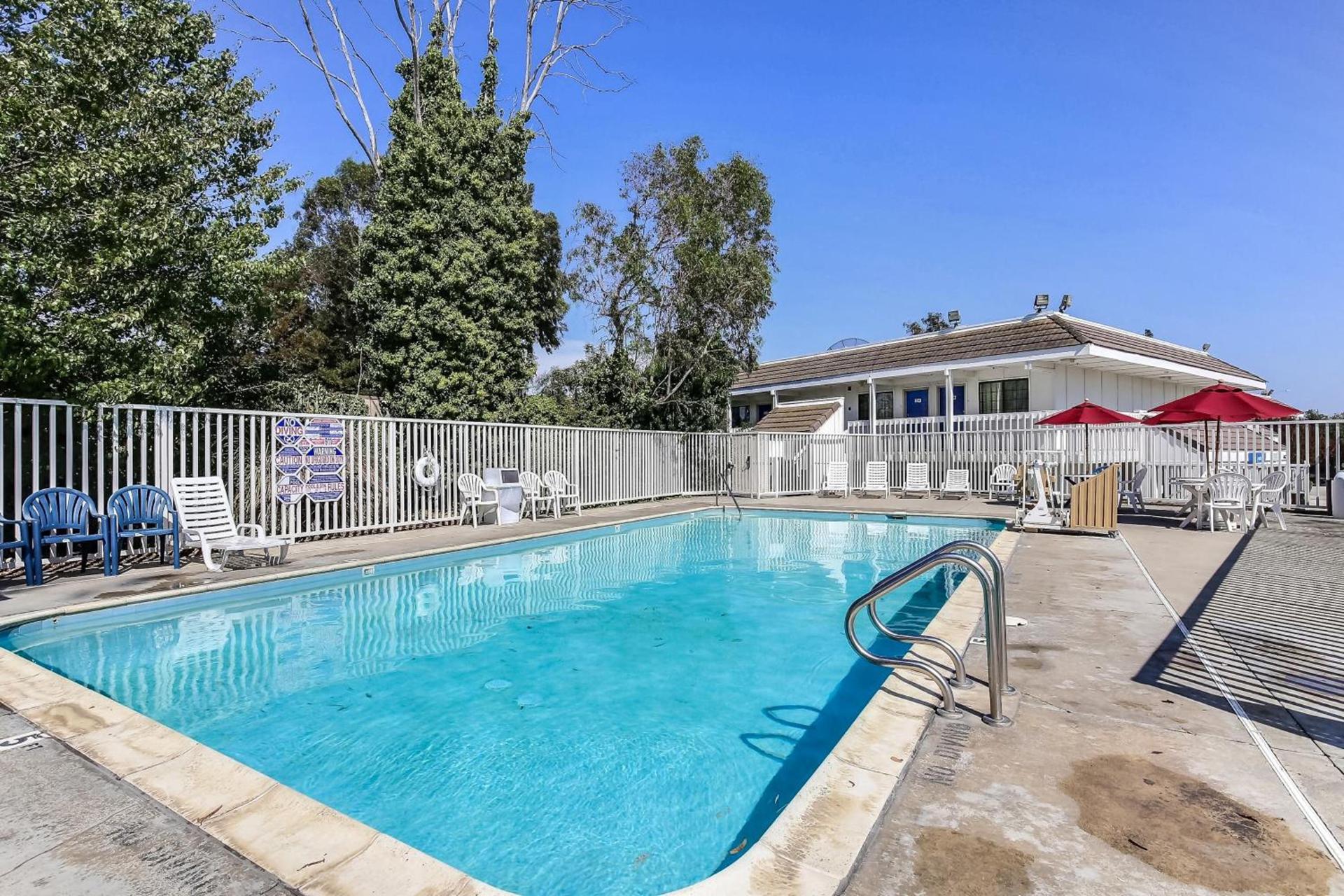 Park Inn by Radisson, Livermore photo 10