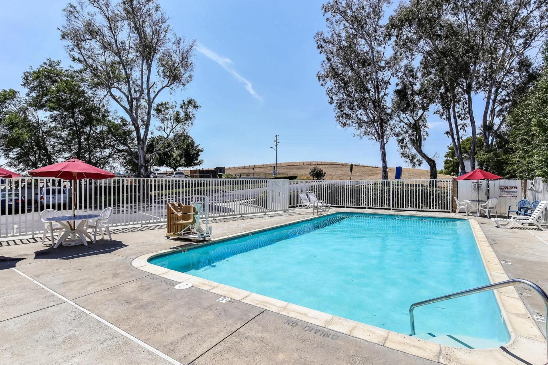 Park Inn by Radisson, Livermore photo 11
