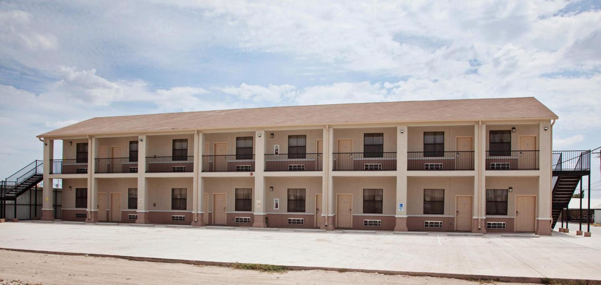Big Lake Inn and Suites photo 34