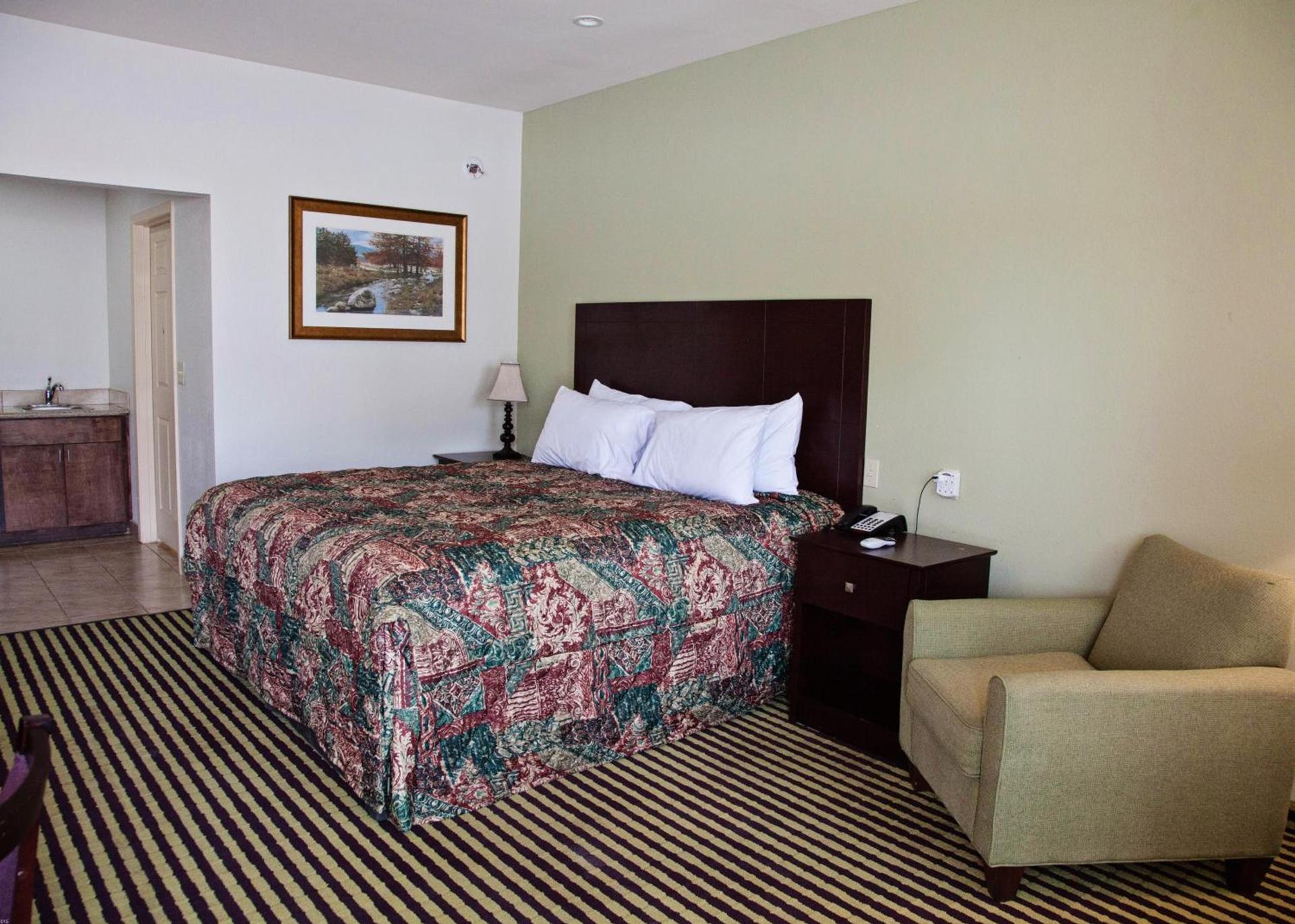 Big Lake Inn and Suites photo 33