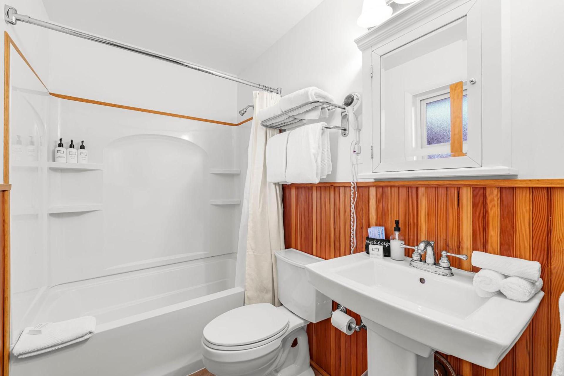 Placid Bay Hotel photo 26