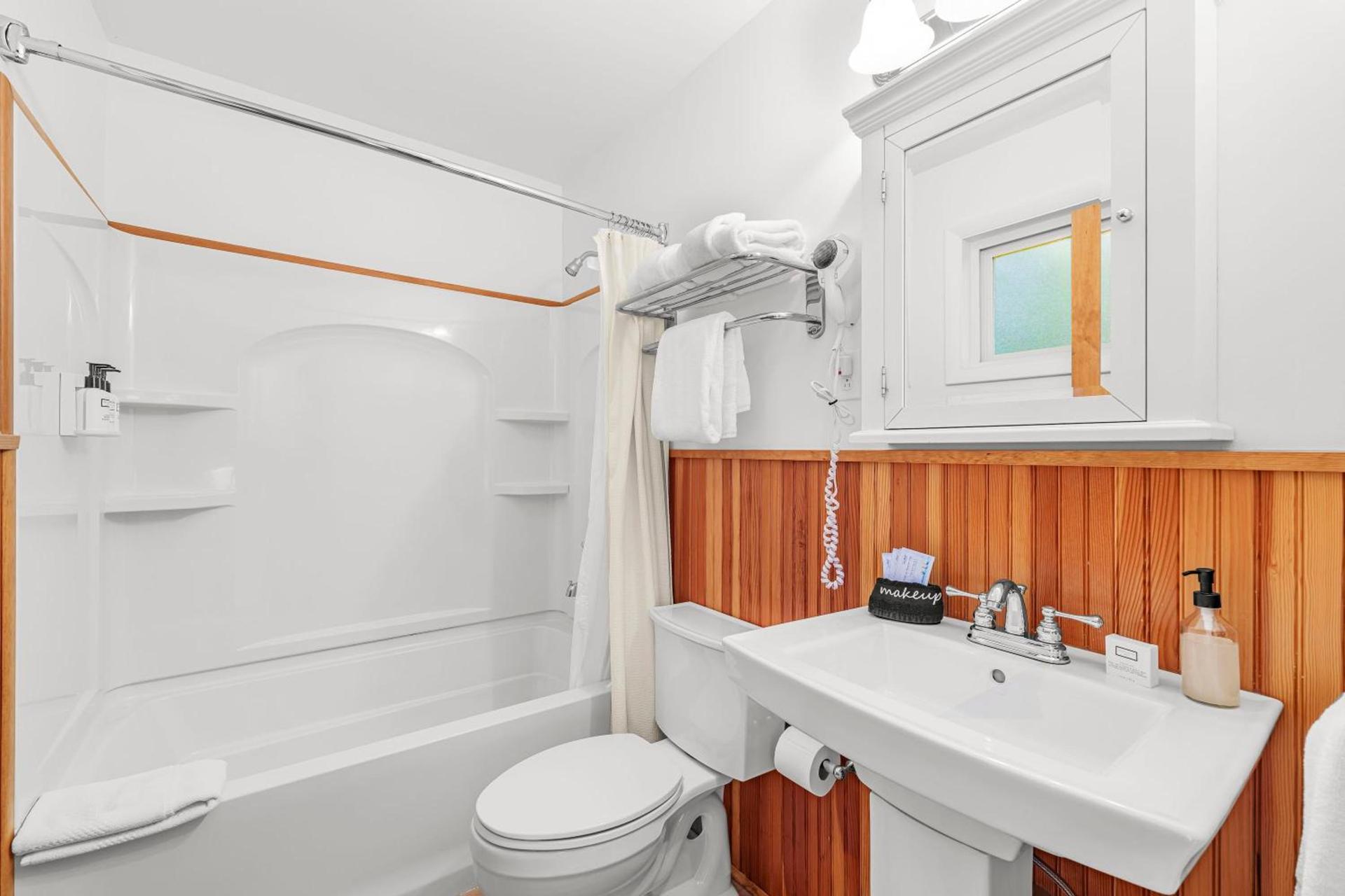 Placid Bay Hotel photo 29