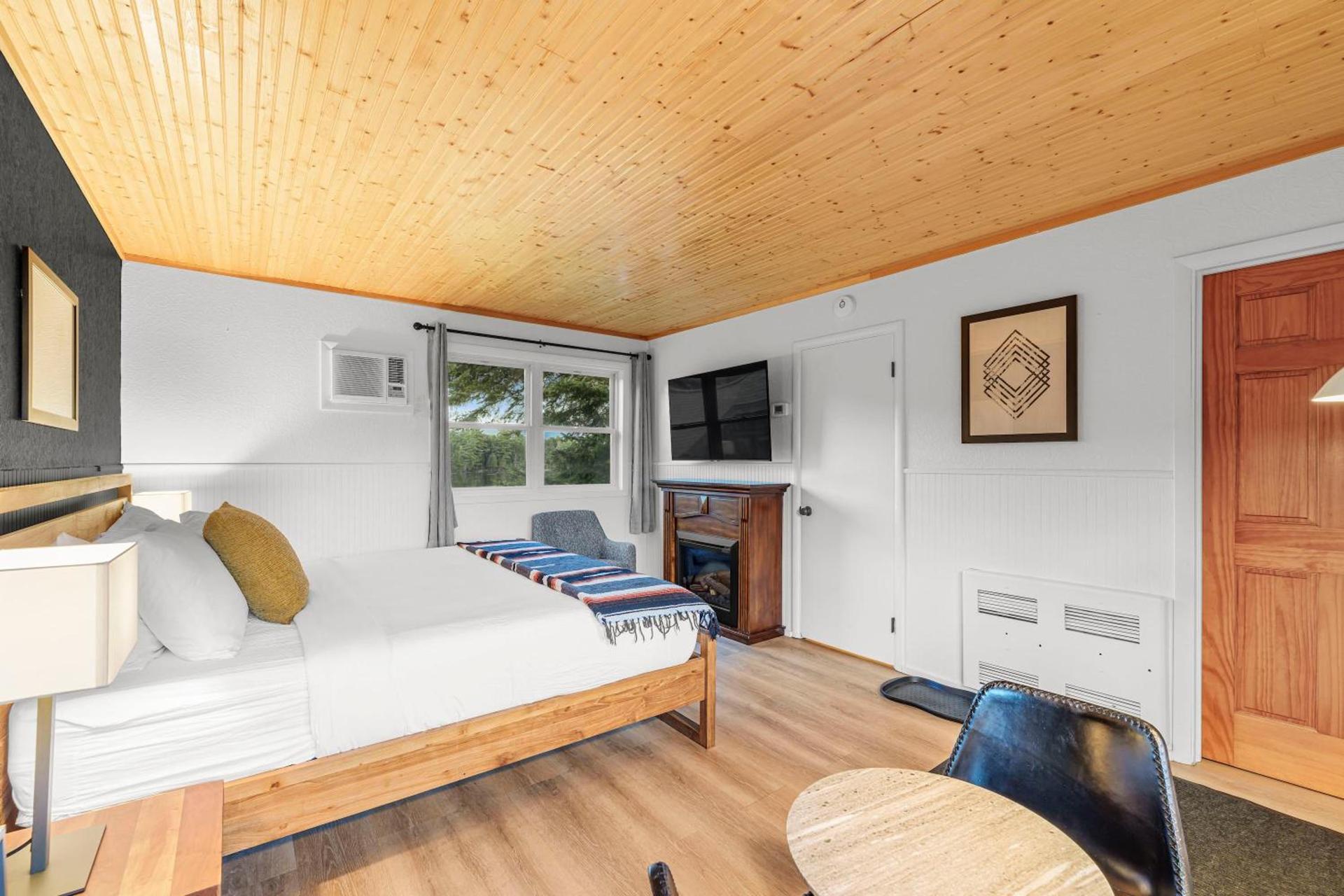 Placid Bay Hotel photo 33
