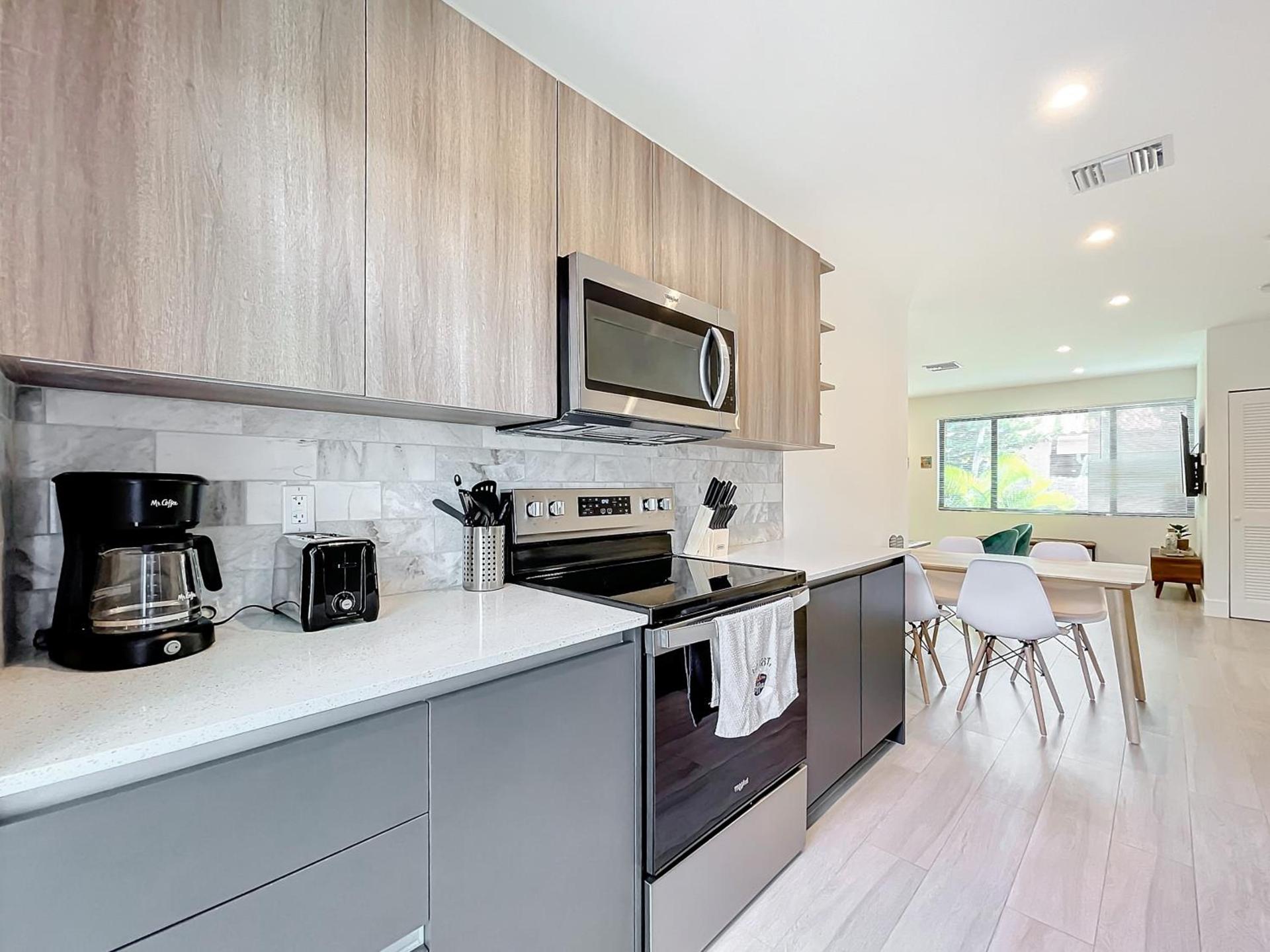 Los Patios Home Suites photo 25