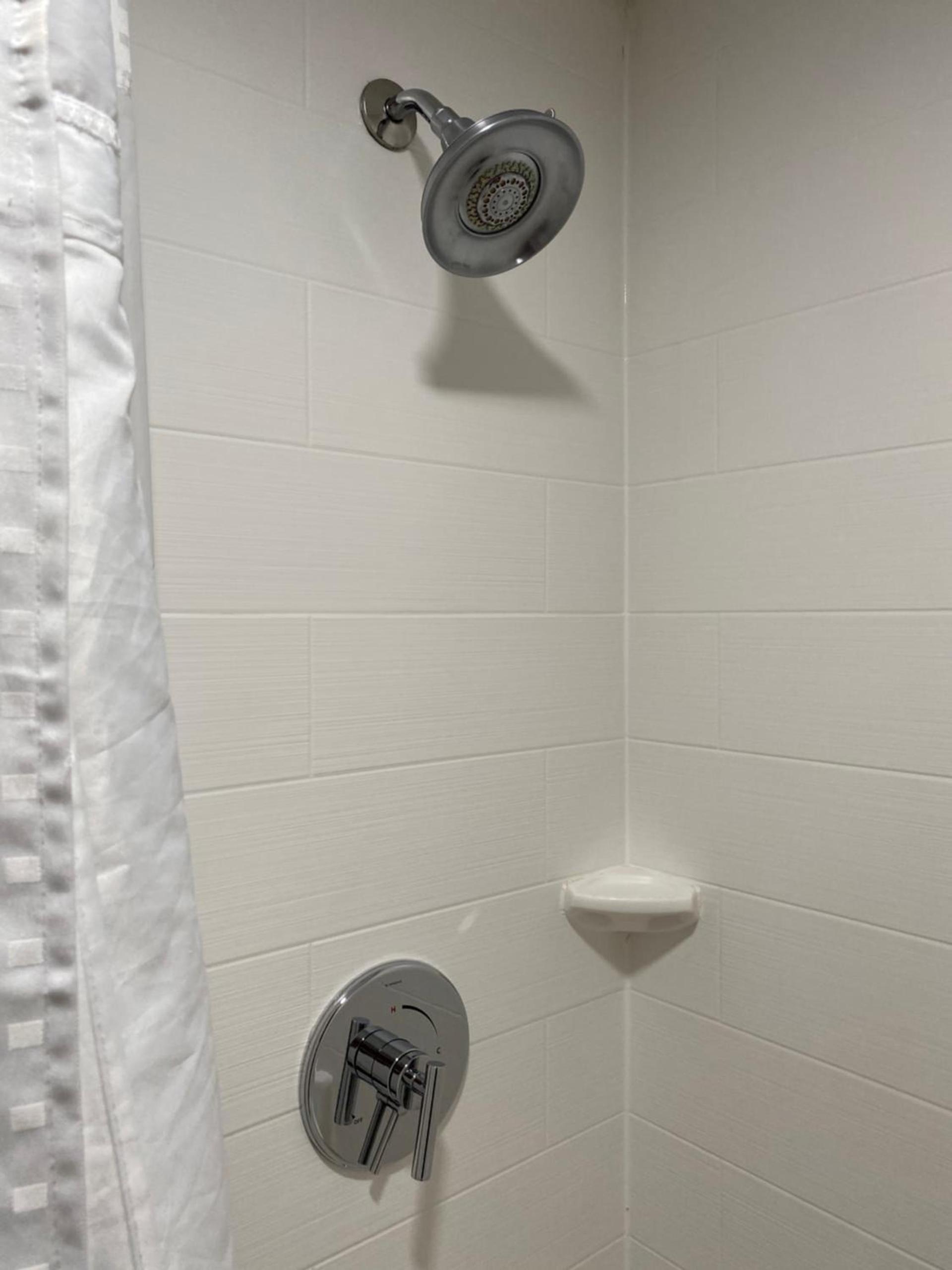 Holiday Inn Express Durham-UNH by IHG photo 2
