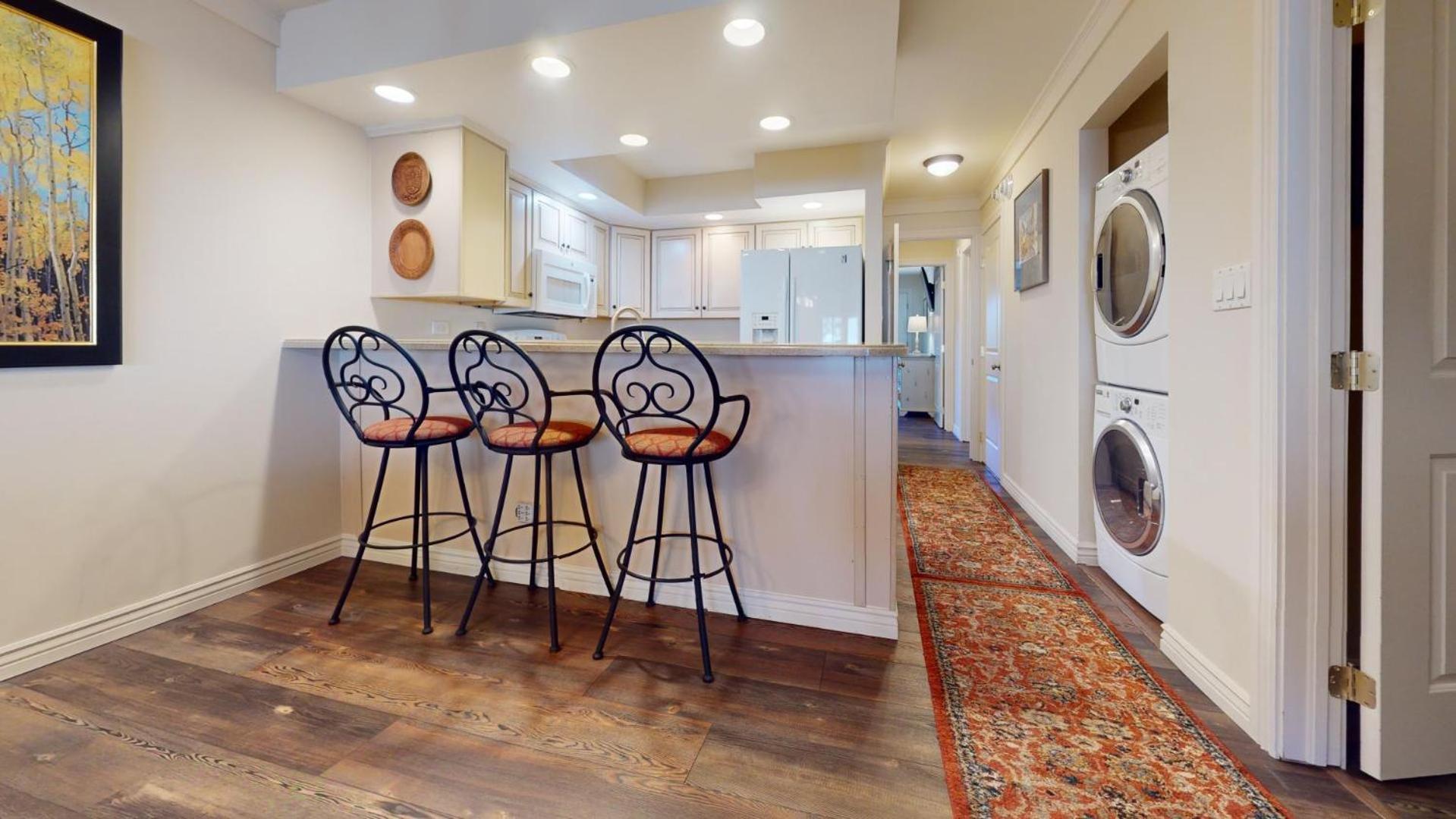 Enzian - CoralTree Residence Collection photo 34