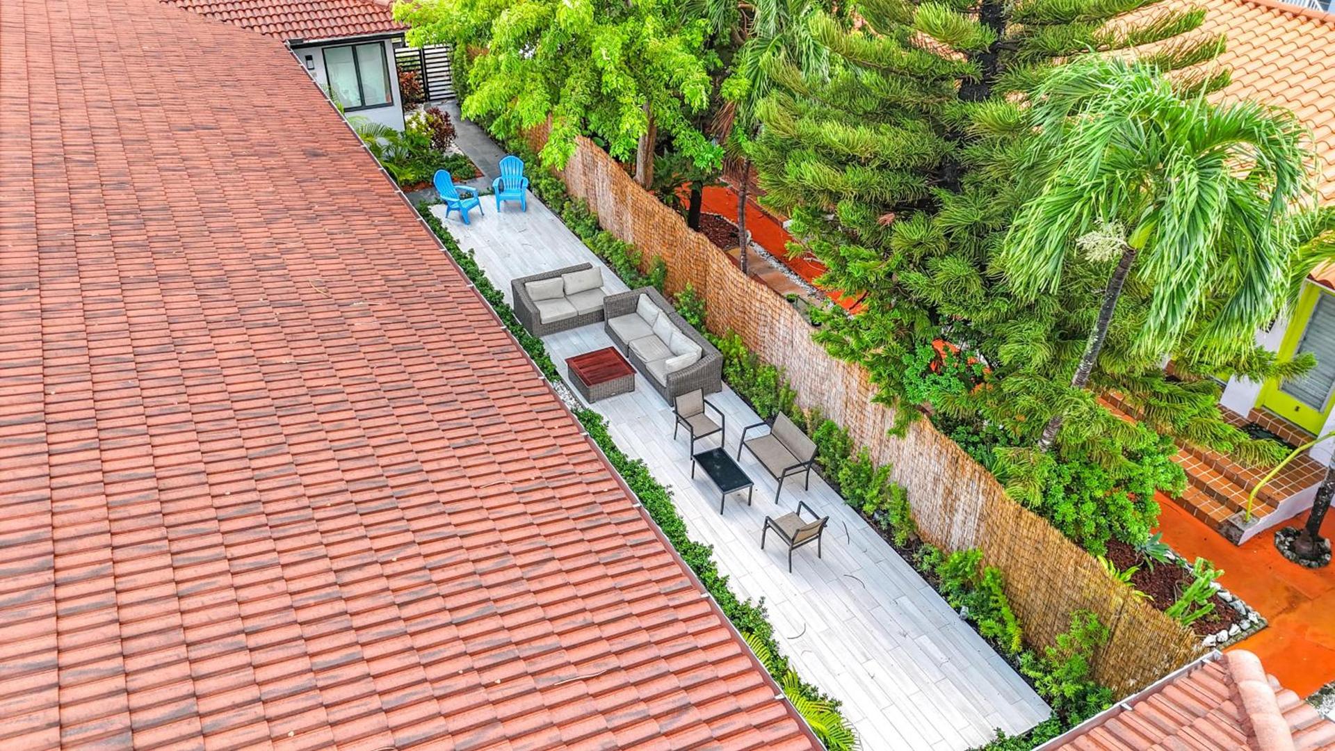 Los Patios Home Suites photo 53