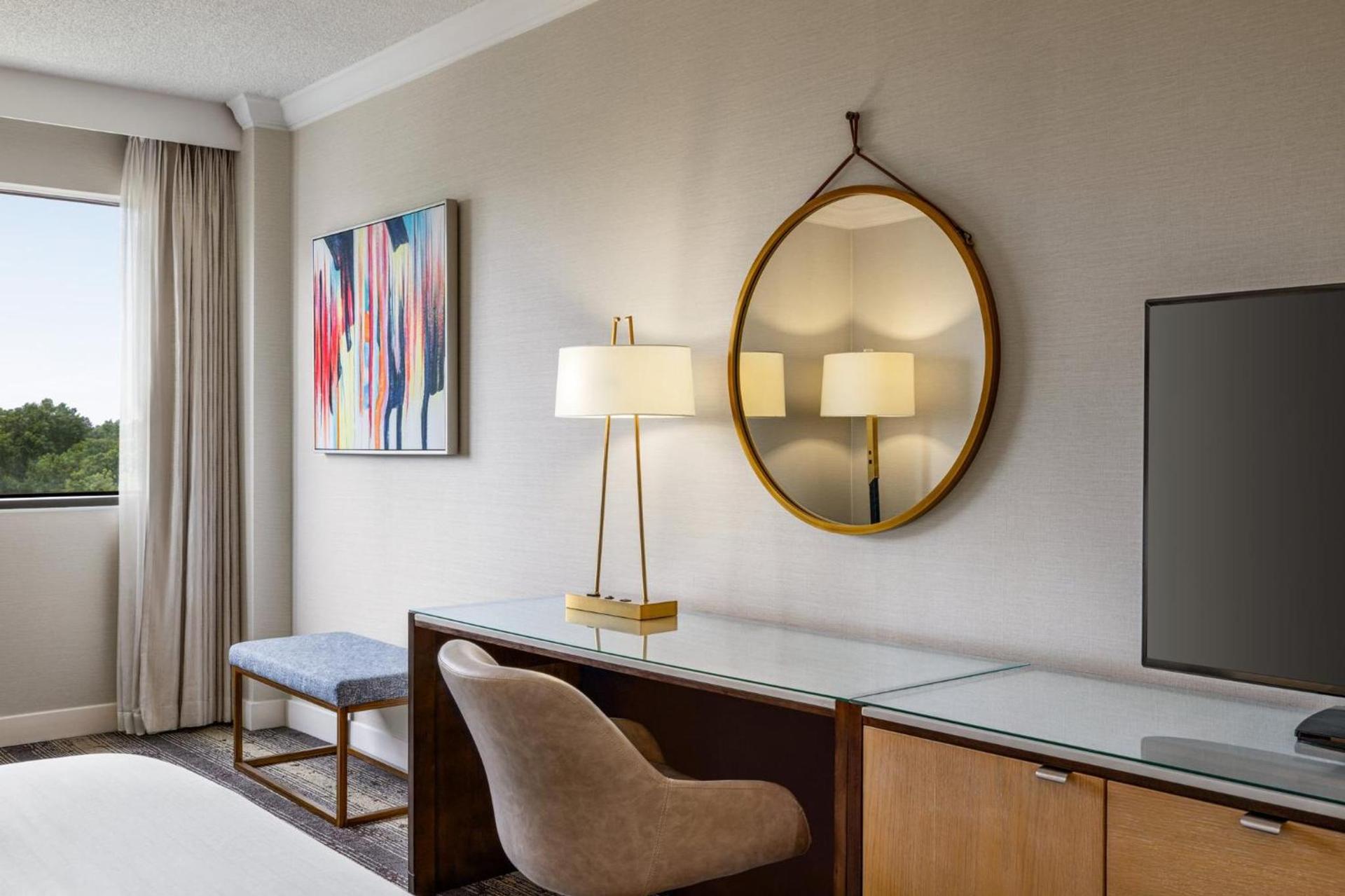 Crowne Plaza Edison by IHG photo 27