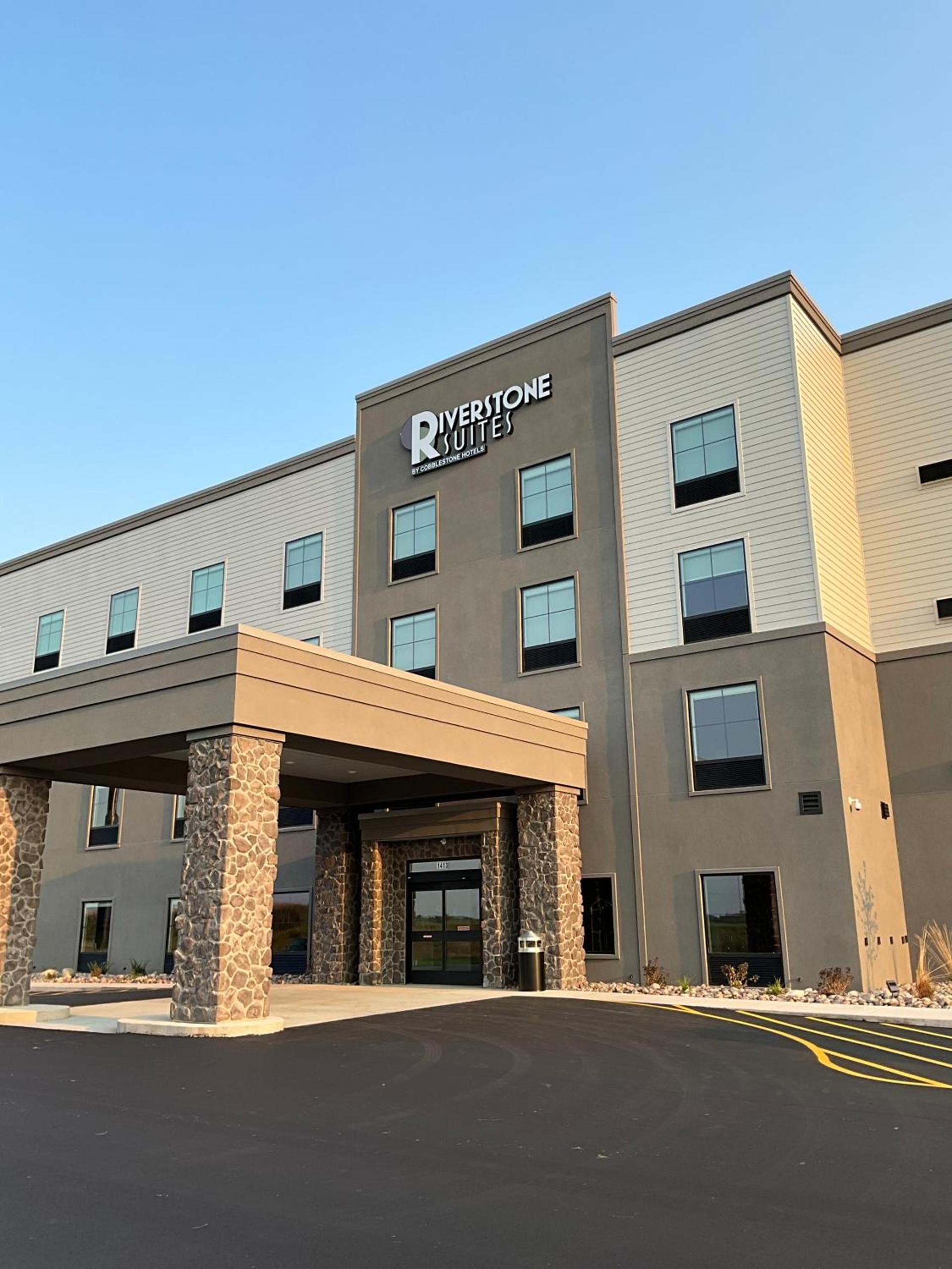 Riverstone Suites by Cobblestone Hotels - Chippewa Falls — hotel in Chippewa Falls