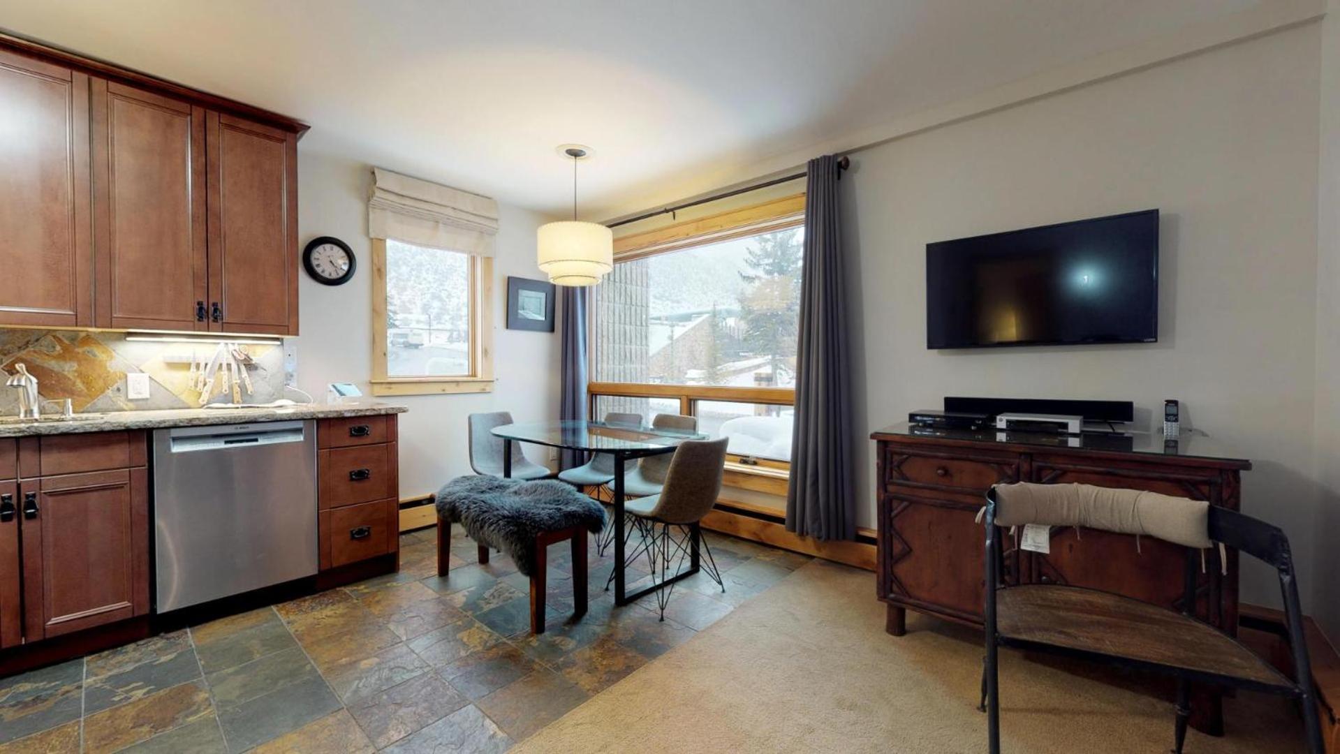 Vail 21 - CoralTree Residence Collection photo 5