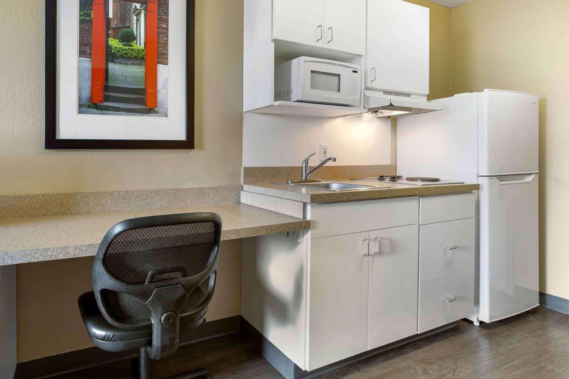 Extended Stay America Select Suites - Houston - Sugar Land photo 10
