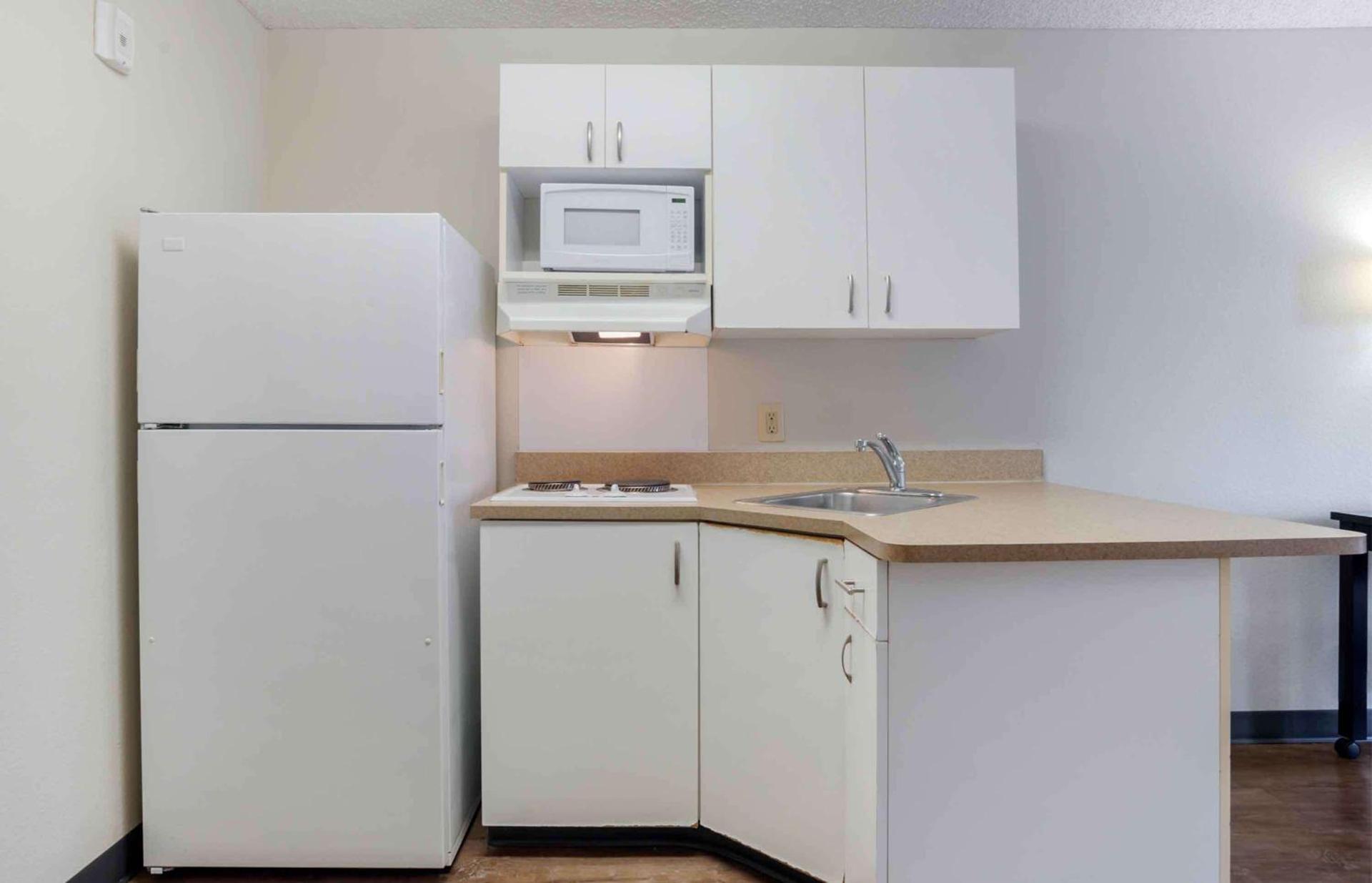Extended Stay America Suites - Los Angeles - Torrance Blvd photo 22