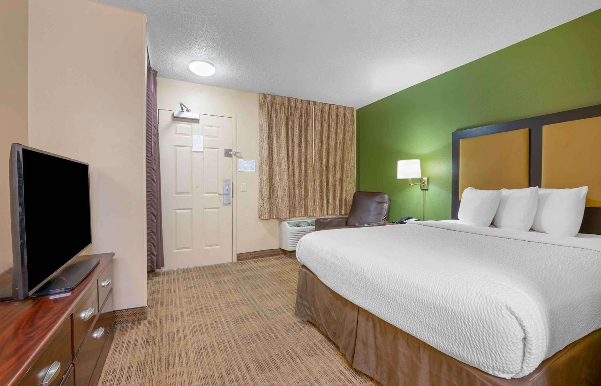 Extended Stay America Select Suites - Jacksonville - Southside - St Johns Towne Ctr photo 14
