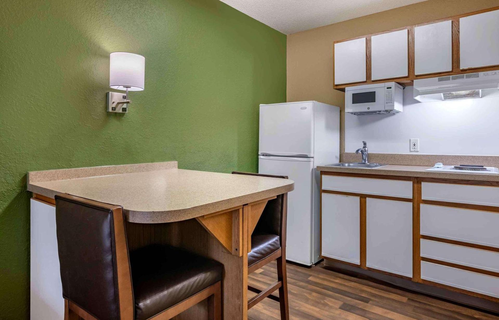 Extended Stay America Select Suites - Jacksonville - Southside - St Johns Towne Ctr photo 24
