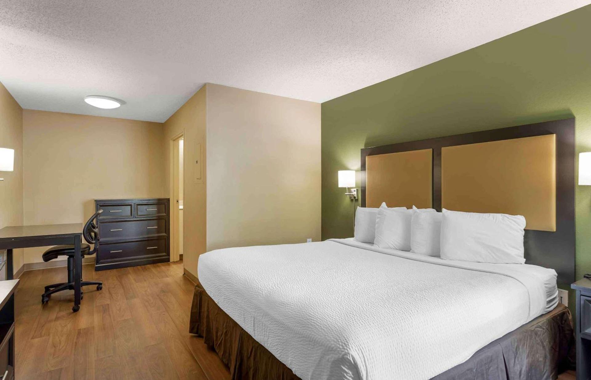 Extended Stay America Select Suites - Jacksonville - Southside - St Johns Towne Ctr photo 35
