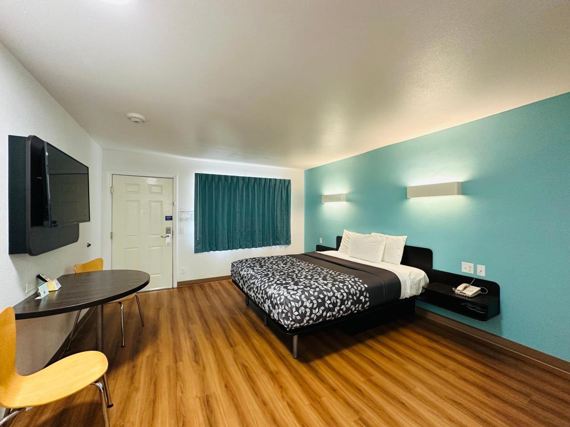 Beachside Inn photo 10
