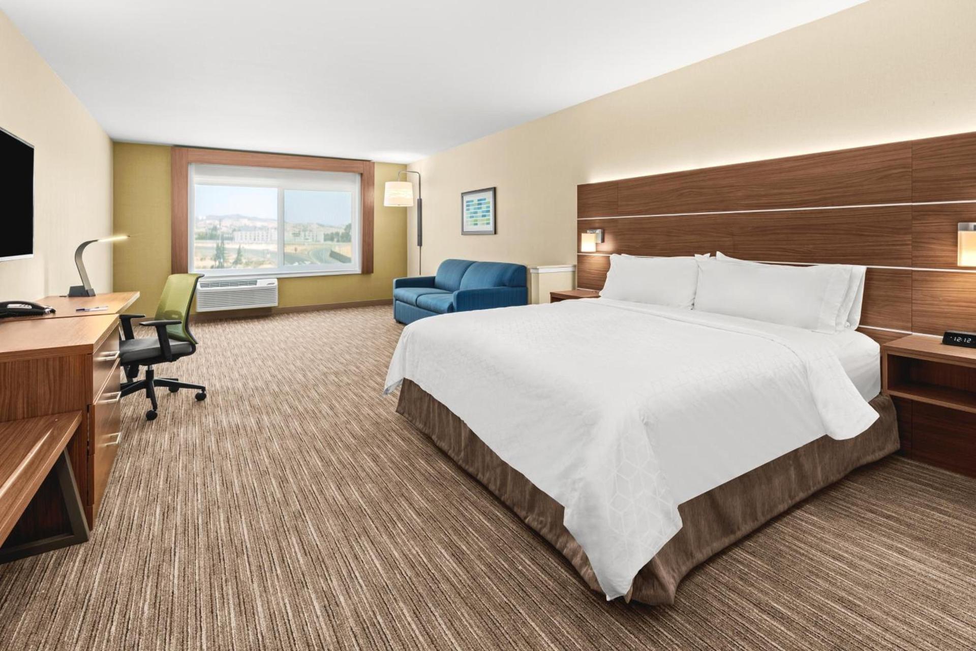 Holiday Inn Express Corning by IHG photo 10