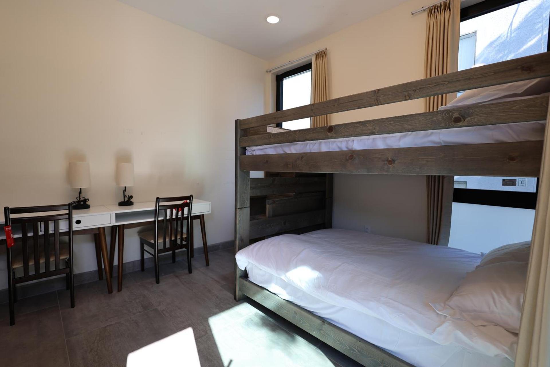WestLA Hostel Full Bed photo 5