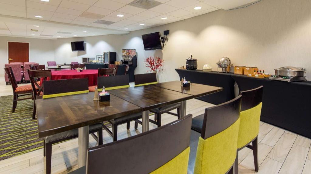 Best Western Plus Boston Hotel photo 2