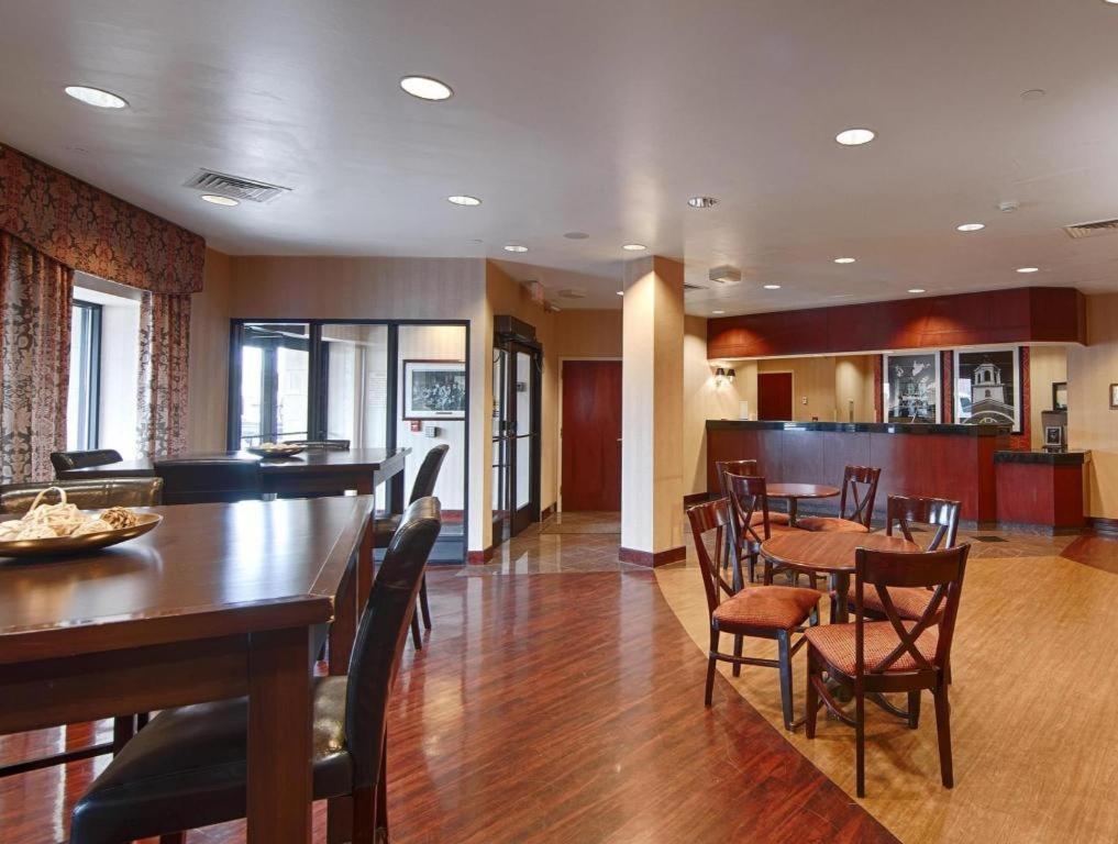 Best Western Plus Boston Hotel photo 4