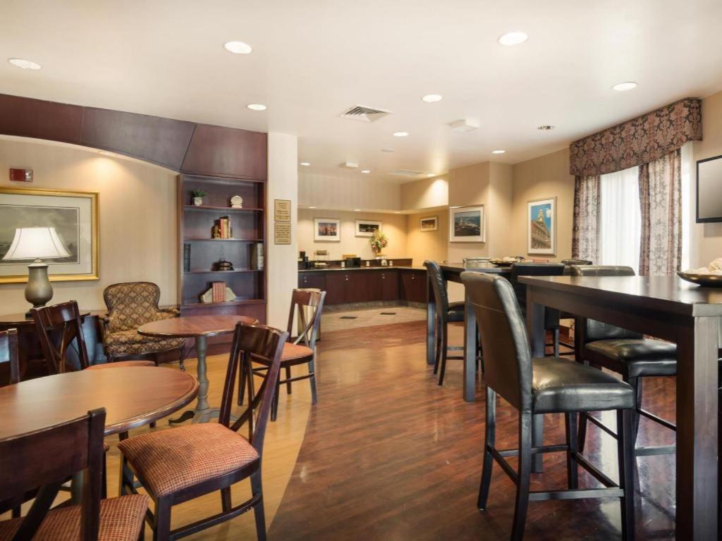 Best Western Plus Boston Hotel photo 5
