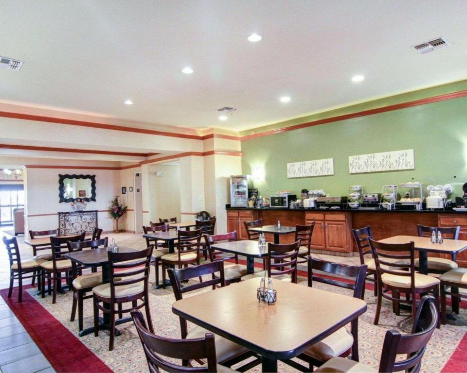 Sleep Inn and Suites photo 3