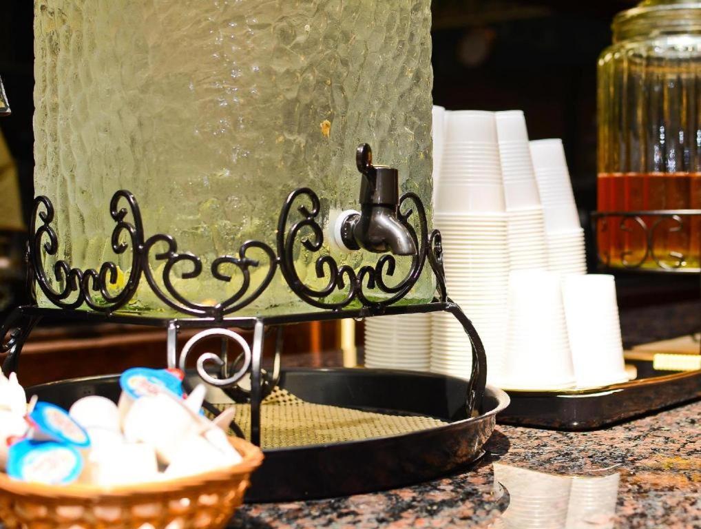 Baton Rouge Hotel photo 20