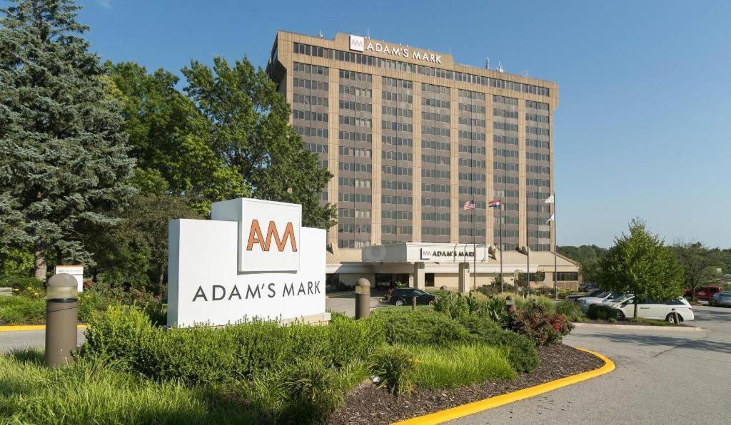 Adam's Mark Hotel & Conference Center photo 1