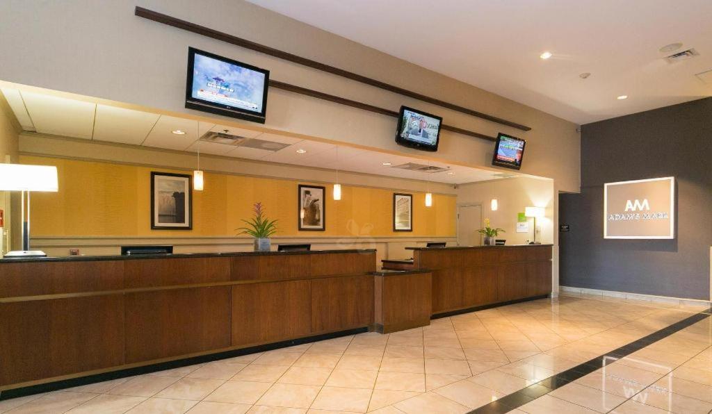 Adam's Mark Hotel & Conference Center photo 32